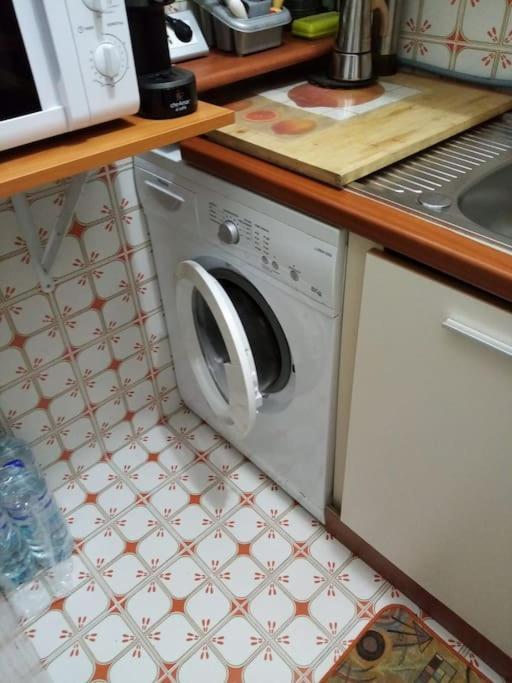 Ampio Monolocale Con Terrazzo - A 2 Passi Dal Mare Apartment