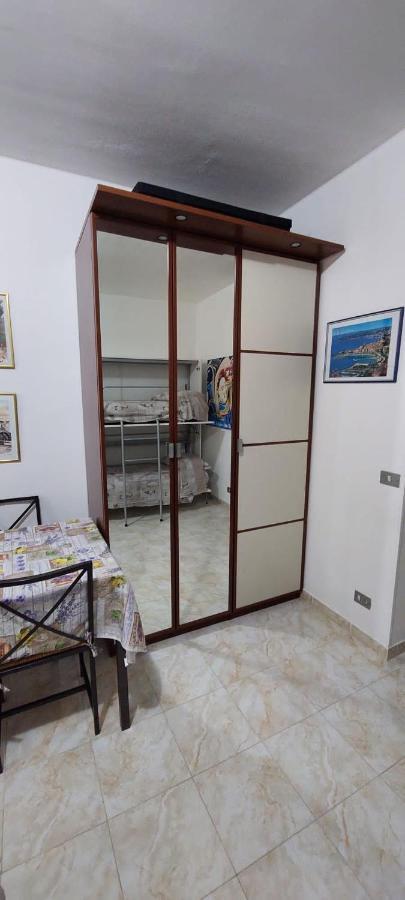 Apartment Ampio Monolocale Con Terrazzo - A 2 Passi Dal Mare Latte